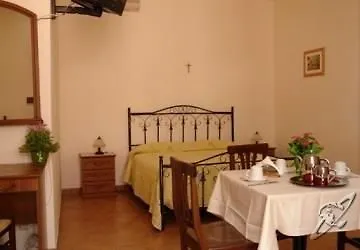 ファームステイ Agriturismo La Grevillea リポスト