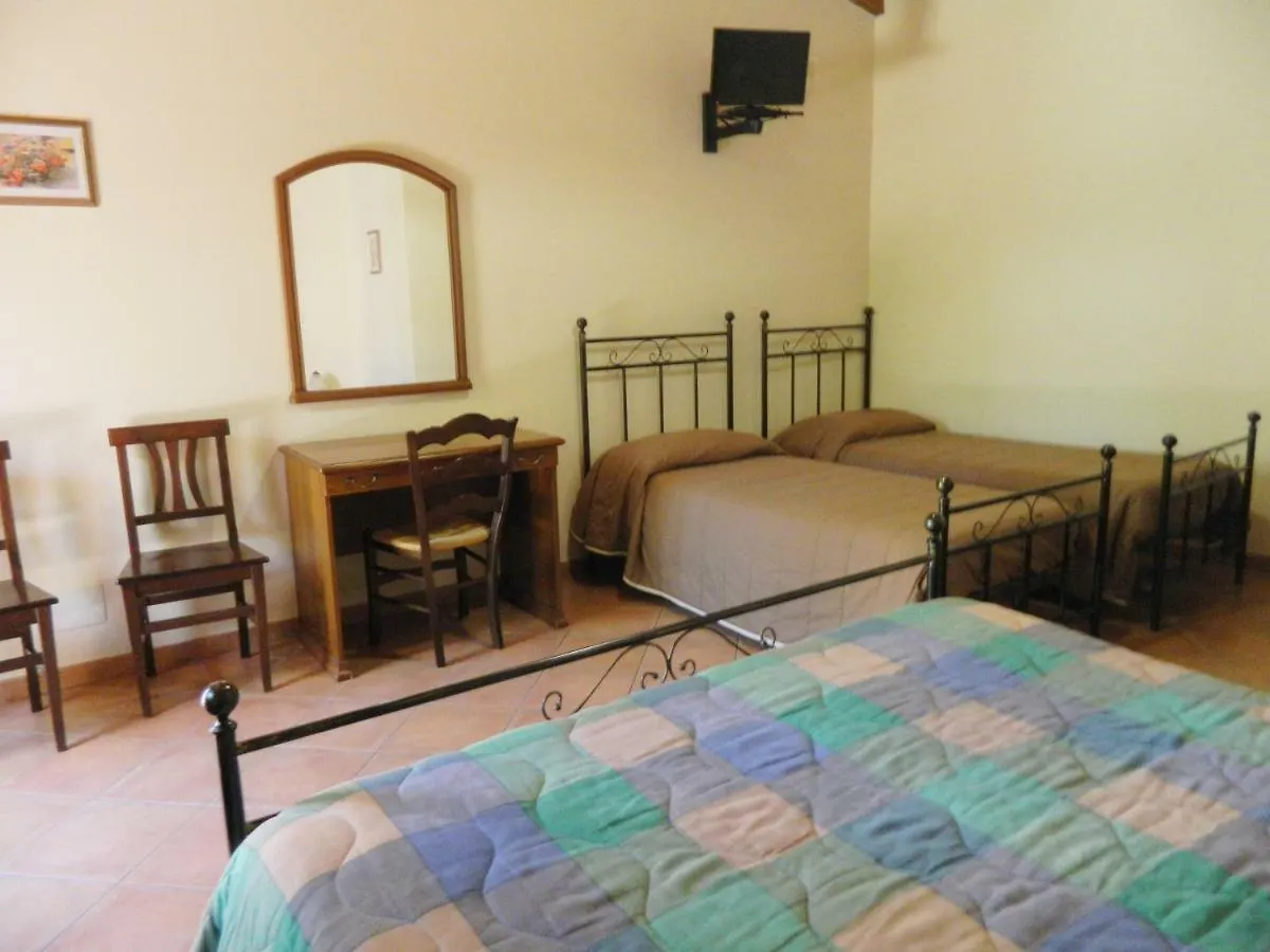 Agriturismo La Grevillea リポスト 0*,